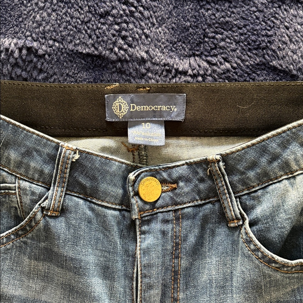 Democracy Ripped Jeans - Picture 2 of 4